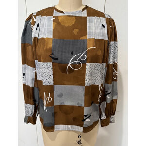 2/$25 Nicola silky long sleeve Blouse Sz 6P Brown, black & white patchwork print